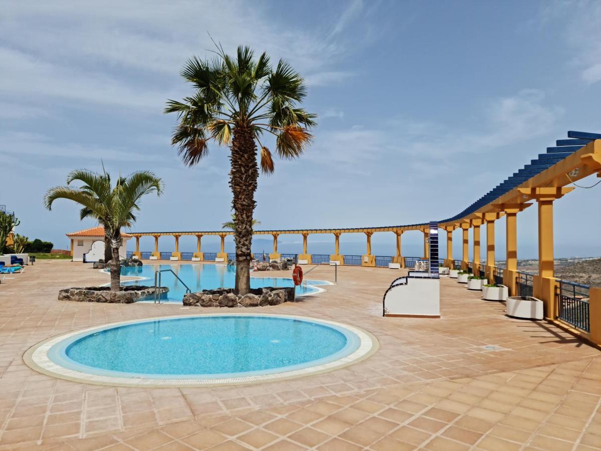 Cozy 2 Bedroom Apartment In Costa Adeje Экстерьер фото